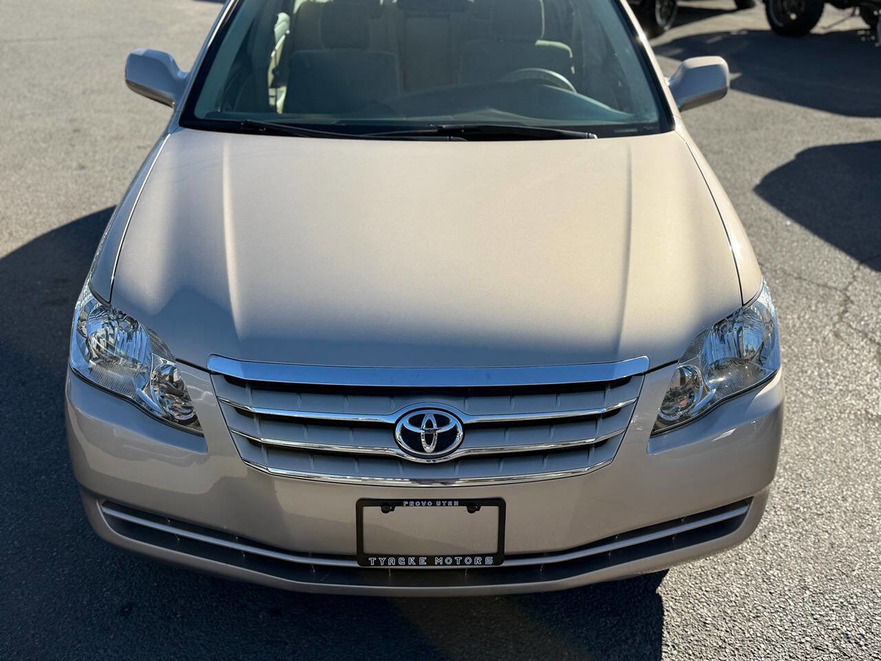 Used 2007 Toyota Avalon Limited image 19