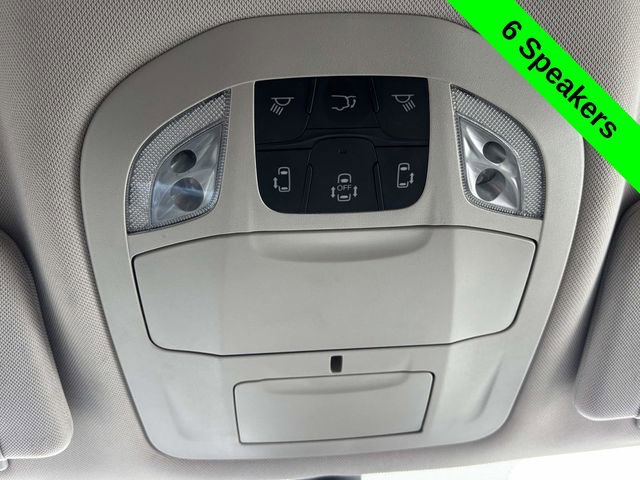 Used 2023 Chrysler Pacifica Touring-L FWD image 21