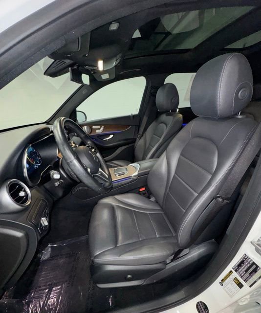 Used 2020 Mercedes-Benz GLC 300 4MATIC image 14