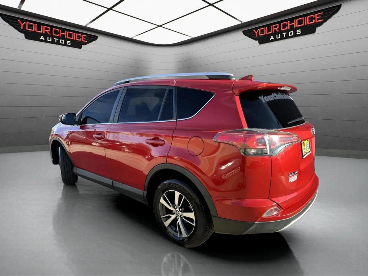 Used 2016 Toyota RAV4 XLE image 3