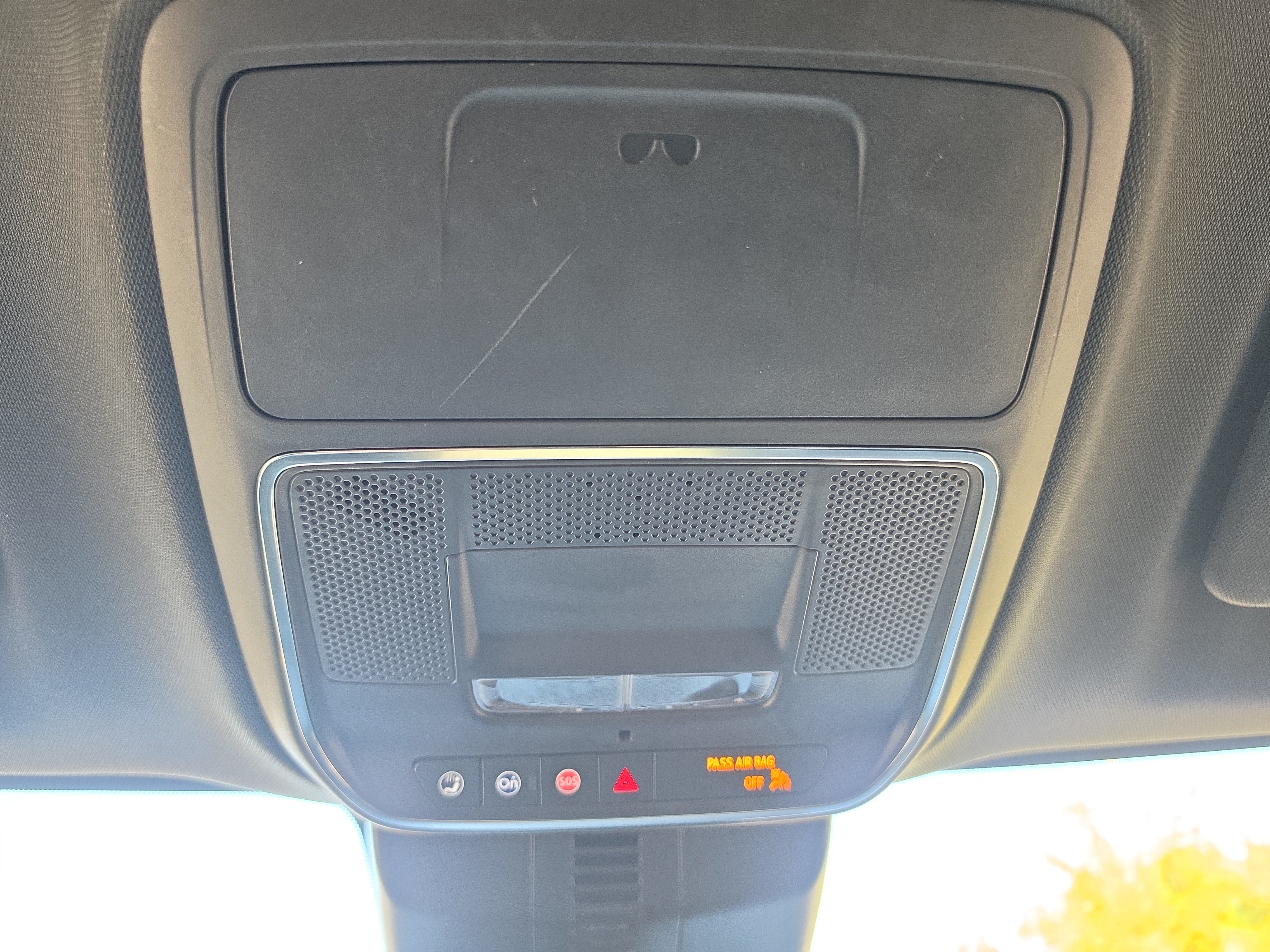 Used 2025 GMC Acadia Denali w/ LPO, Floor Liner Package AWD/4WD image 36