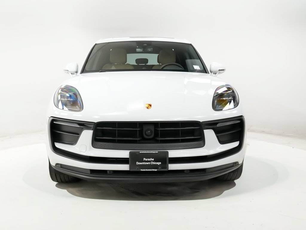 Certified 2023 Porsche Macan AWD/4WD image 6
