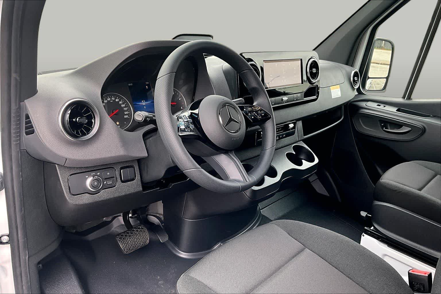 New 2026 Mercedes-Benz Sprinter 2500 image 9