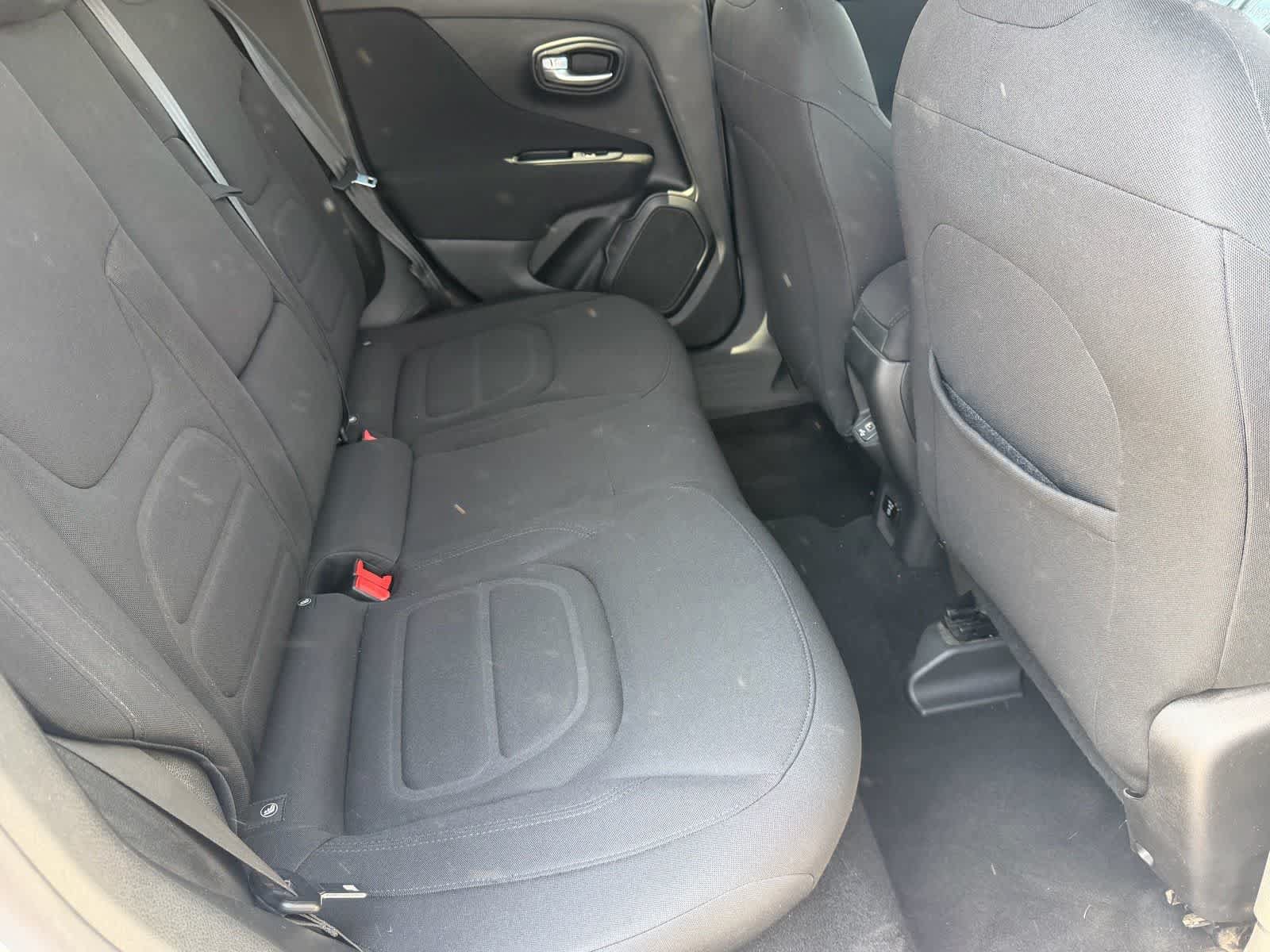 Used 2019 Jeep Renegade Latitude w/ Popular Equipment Group AWD/4WD image 15