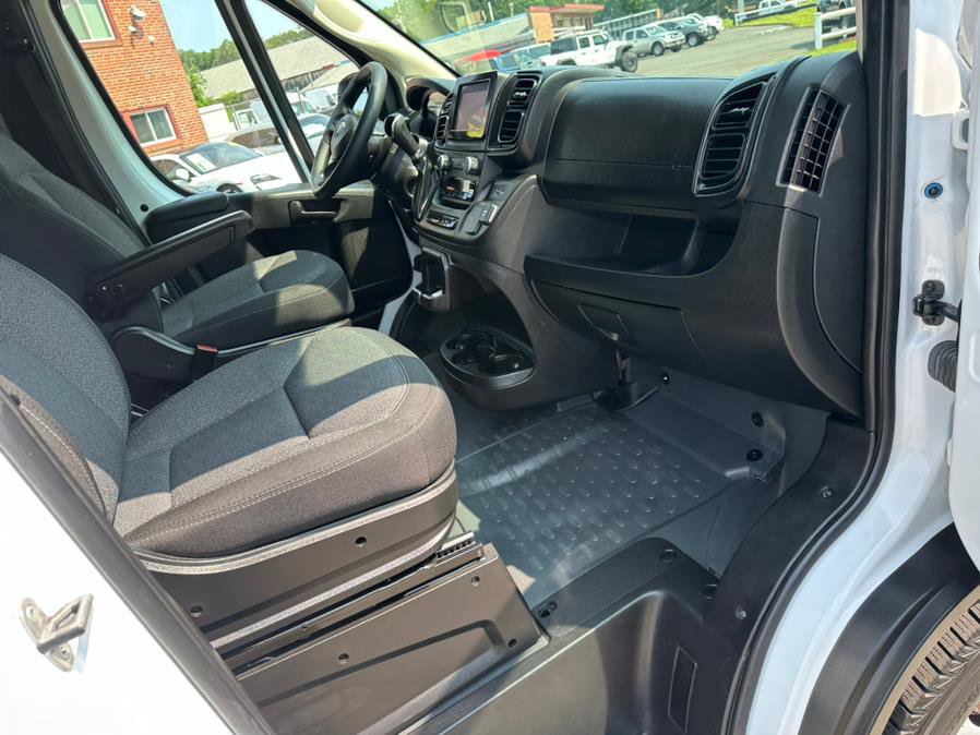 Used 2023 RAM ProMaster 2500 image 15