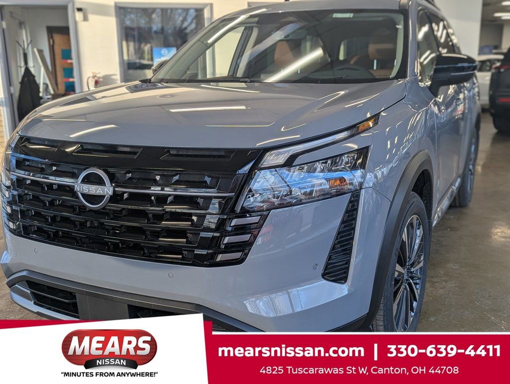 New 2026 Nissan Pathfinder Platinum image 1