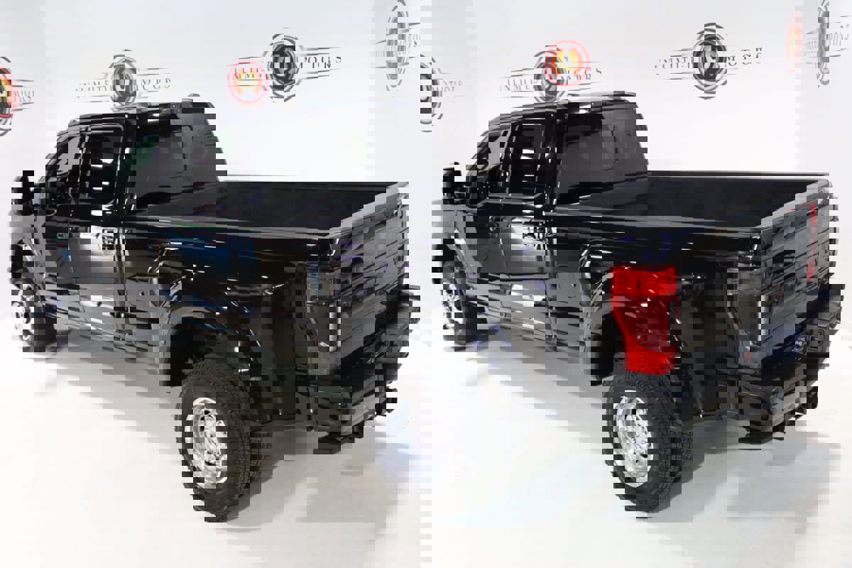 Used 2022 Ford F350 Platinum image 10