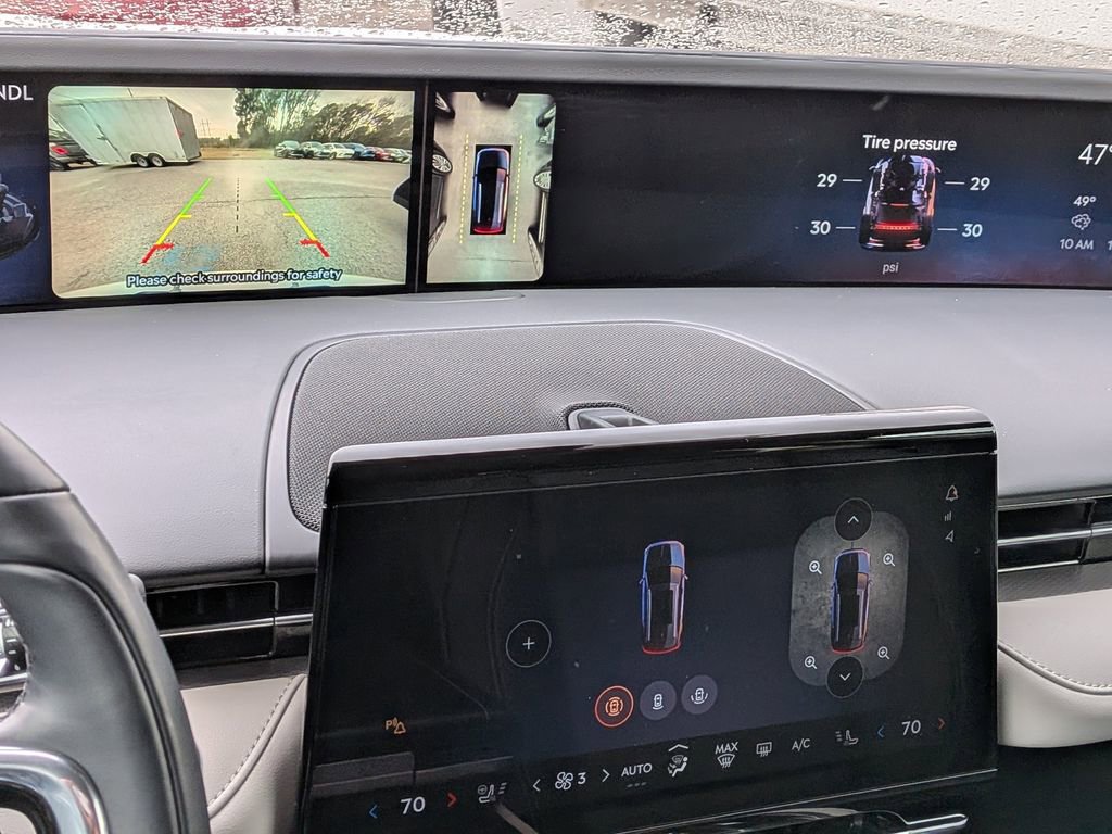 Used 2025 Lincoln Nautilus Premier image 22