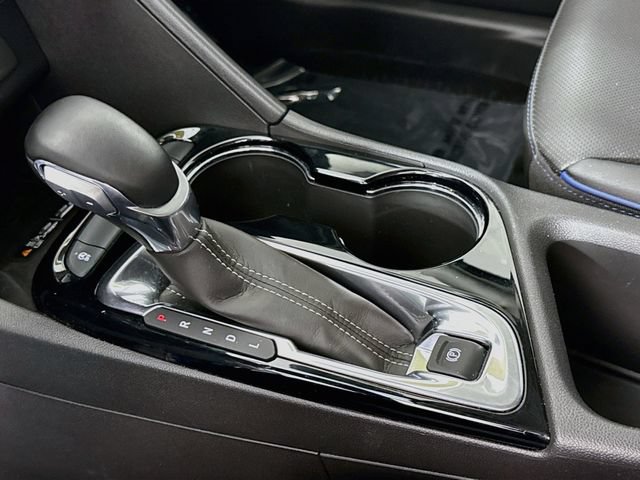 Used 2025 Buick Encore GX Sport Touring w/ Advanced Technology Package FWD image 17