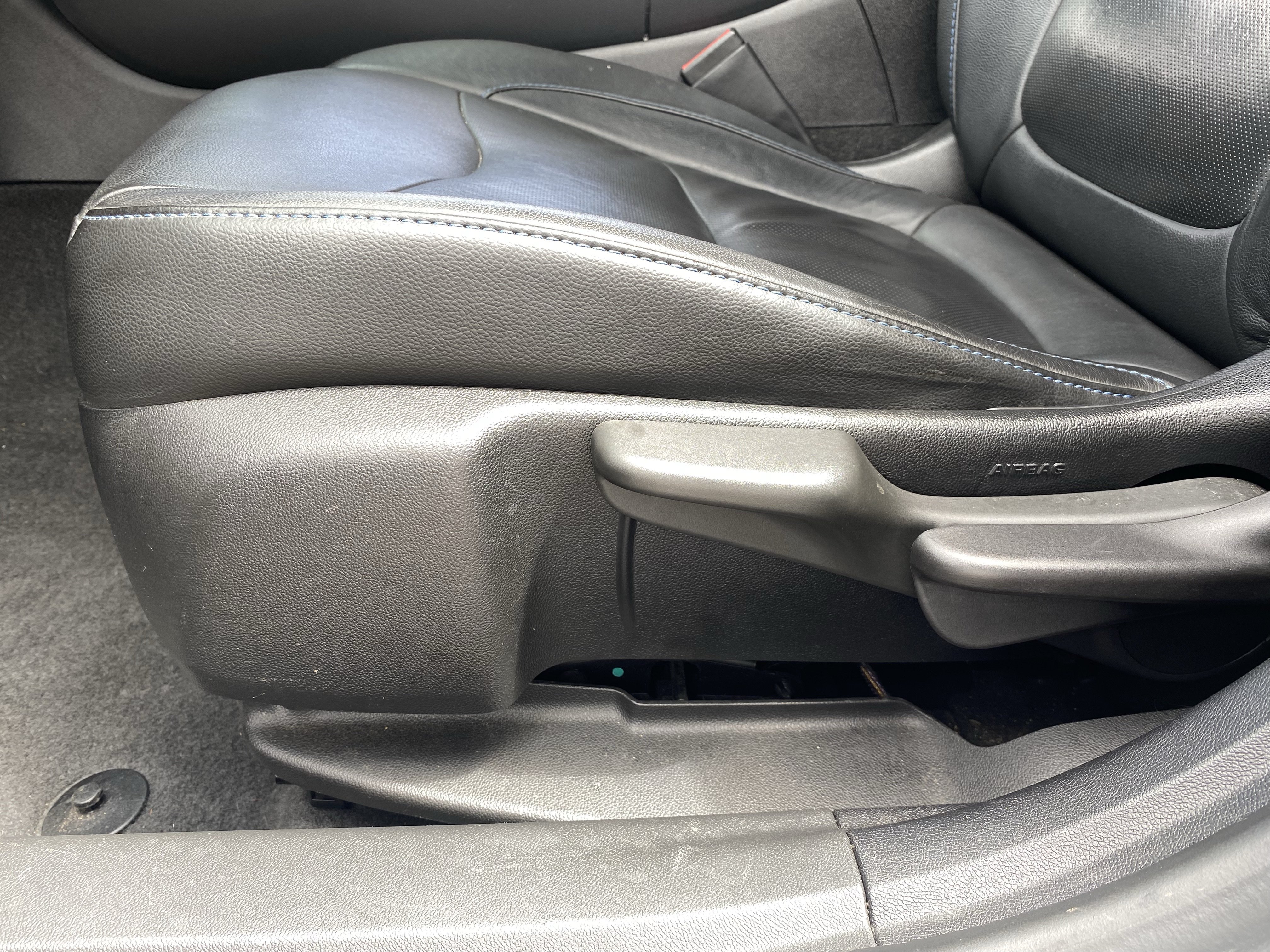 Used 2017 Chevrolet Volt Premier w/ Driver Confidence II Package FWD image 20