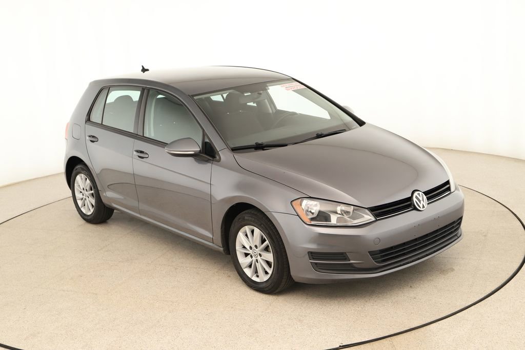 Used 2017 Volkswagen Golf S image 40