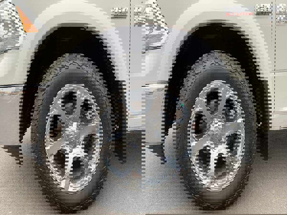 Used 2018 RAM 1500 Laramie image 11