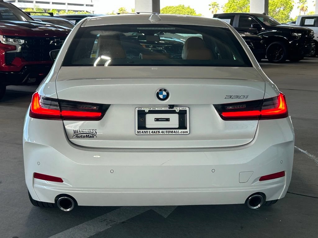 Used 2026 BMW 330i Sedan RWD image 4