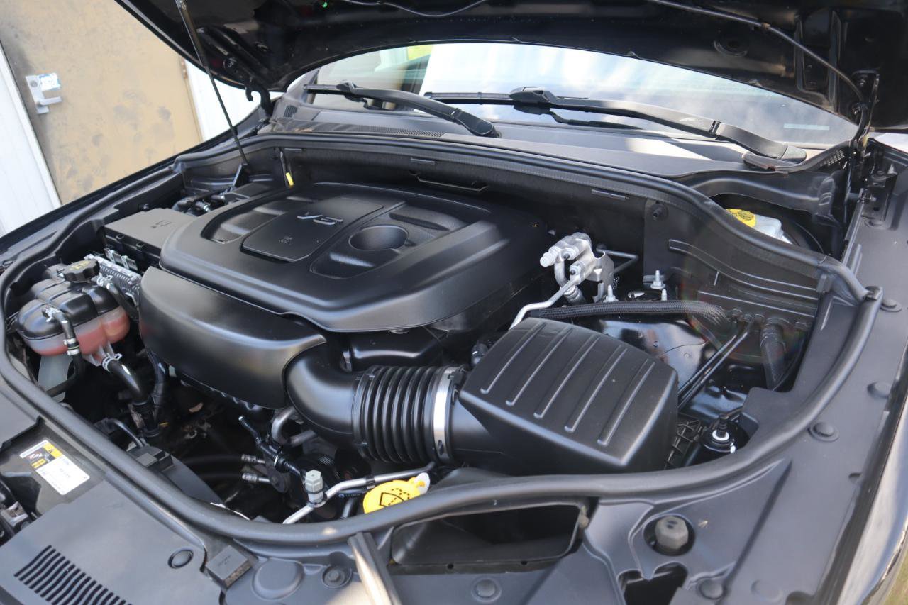 Used 2019 Jeep Grand Cherokee Laredo w/ 18" Wheel & 8.4" Radio Group image 37