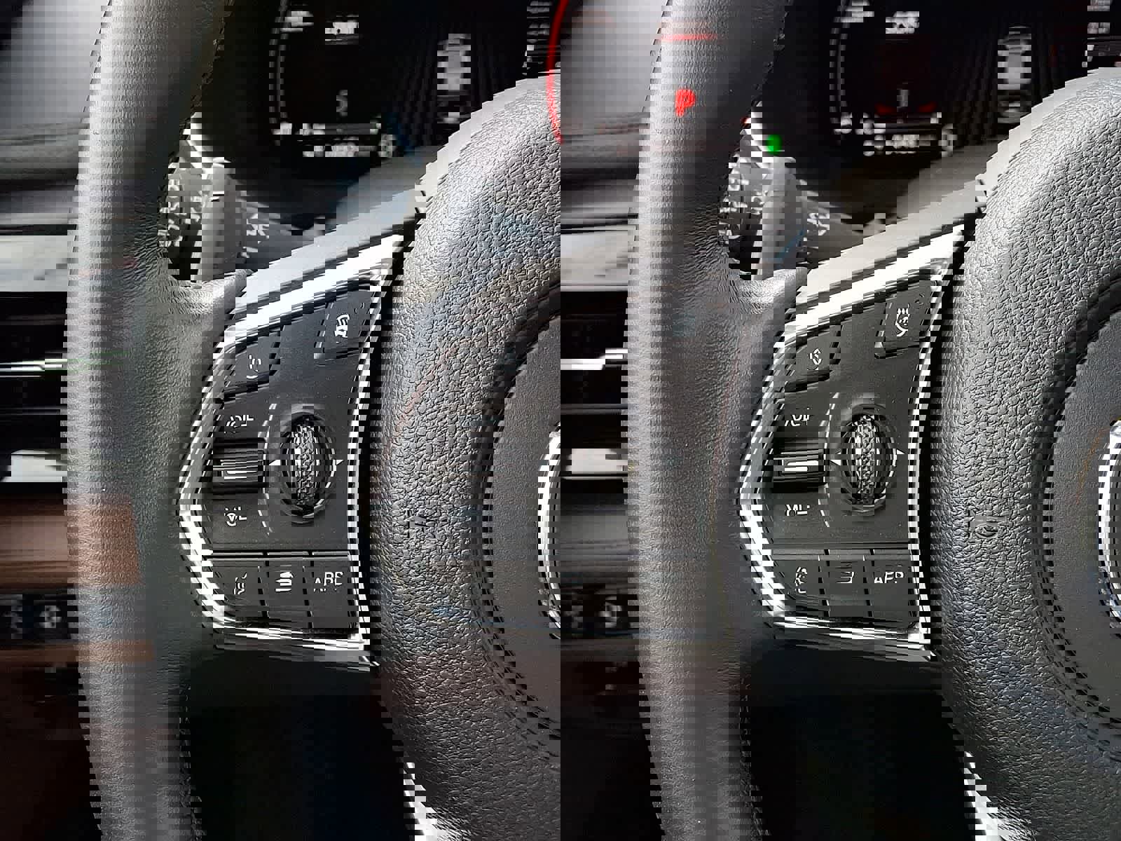 Used 2023 Acura MDX SH-AWD w/ Advance Package image 24