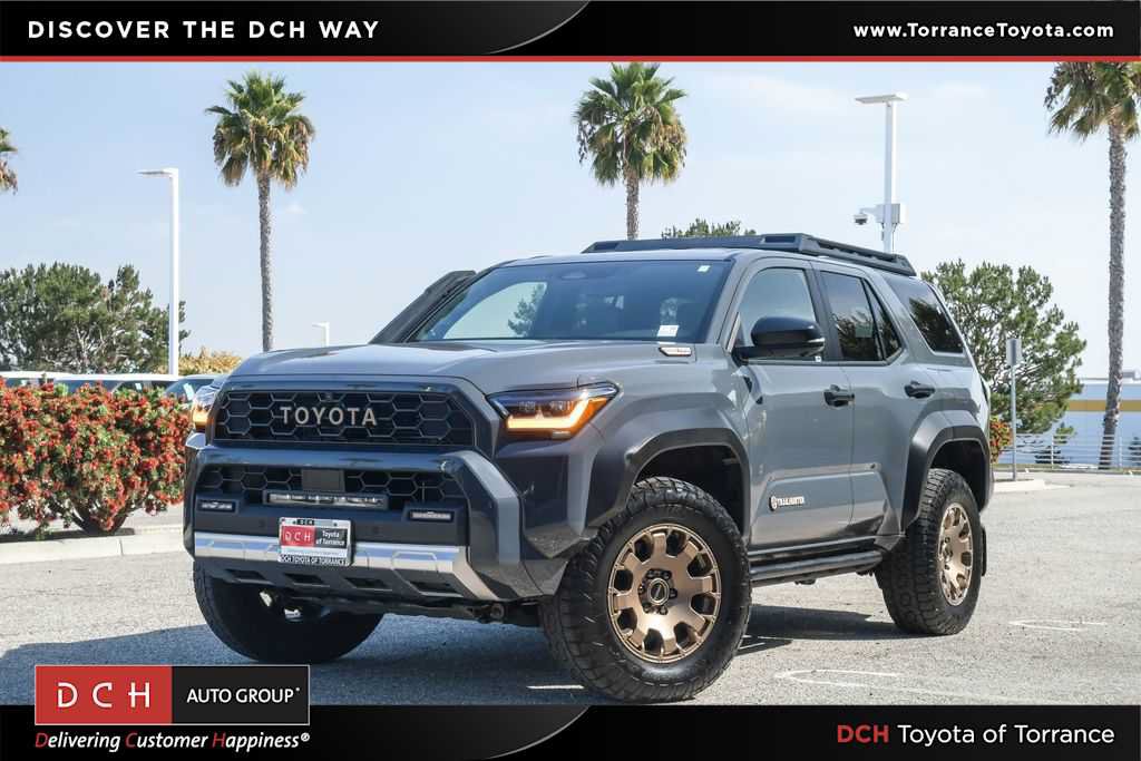 Used 2025 Toyota 4Runner Trailhunter AWD/4WD image 1