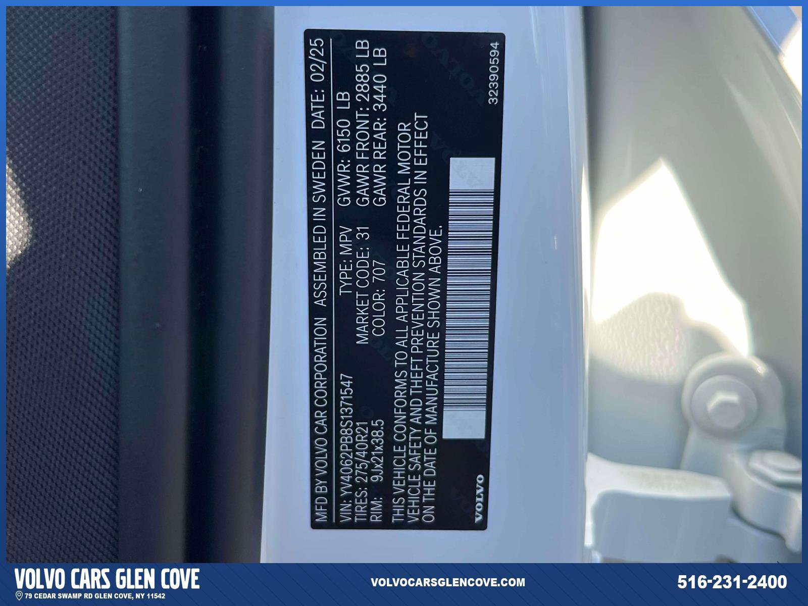 Used 2025 Volvo XC90 B6 Plus w/ Protection Package Premier image 18