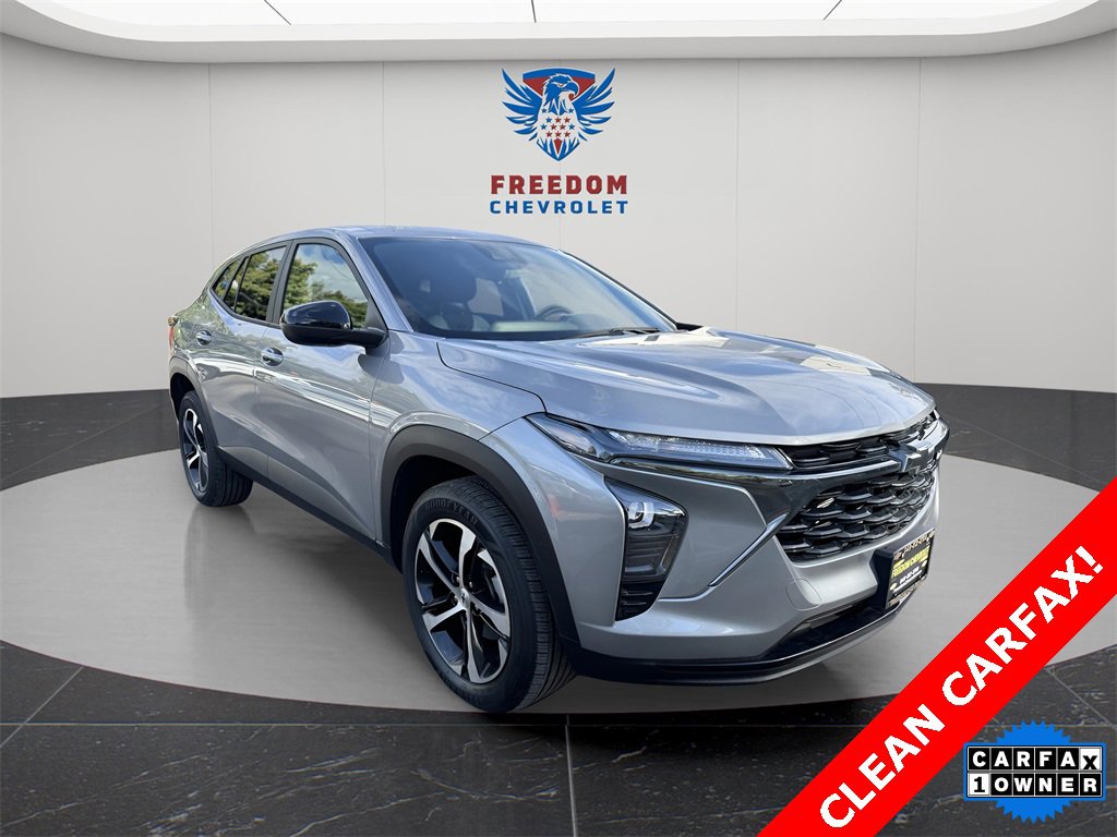 Used 2025 Chevrolet Trax RS w/ Driver Confidence Package image 6