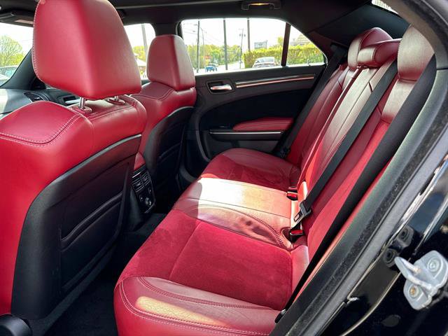 Used 2013 Chrysler 300 SRT8 w/ Harman Kardon Audio Group image 12