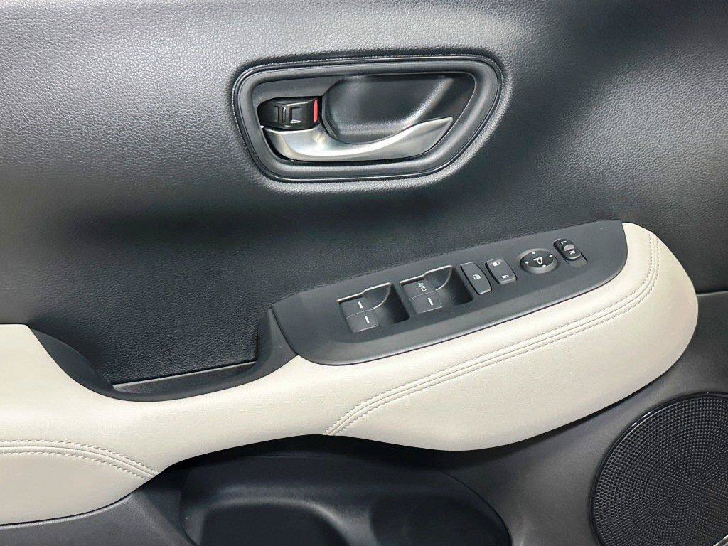 New 2027 Honda HR-V LX image 12