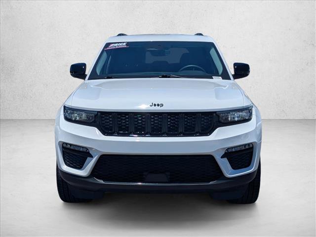 Used 2023 Jeep Grand Cherokee Limited w/ Black Appearance Package RWD video 2