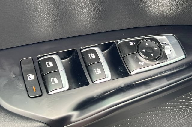 Used 2022 Kia K5 GT-Line FWD image 12