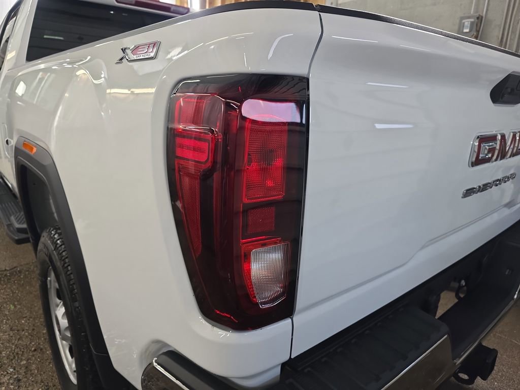 New 2026 GMC Sierra 3500 Pro AWD/4WD image 32