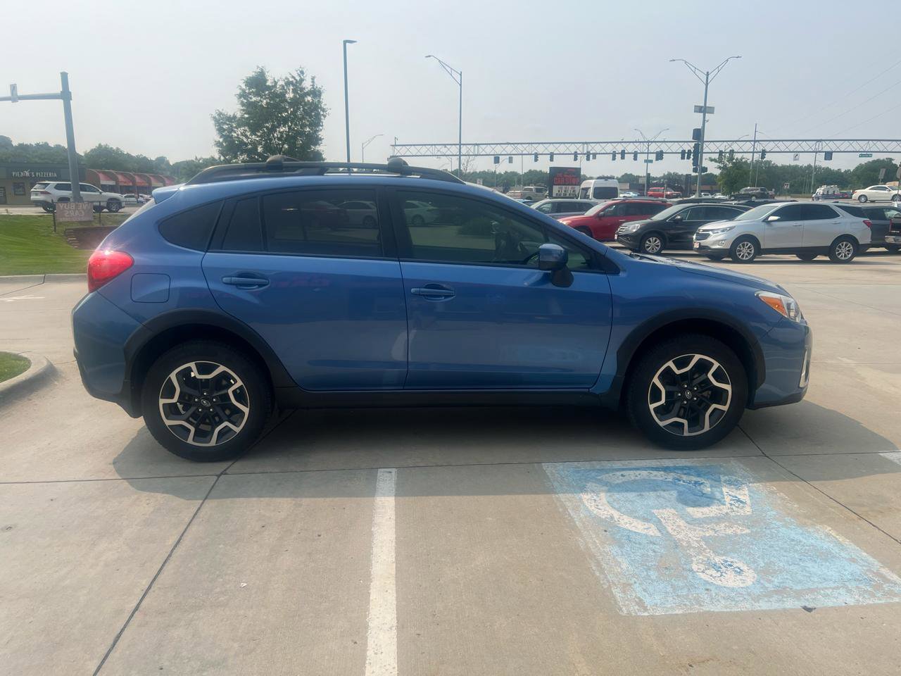 Used 2017 Subaru Crosstrek 2.0i Premium image 5