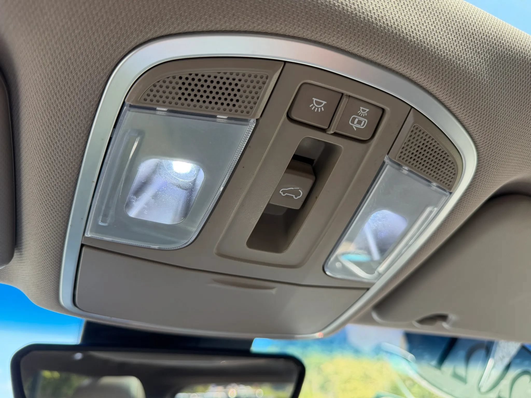 Used 2021 Hyundai Tucson Ultimate w/ Cargo Package FWD image 43