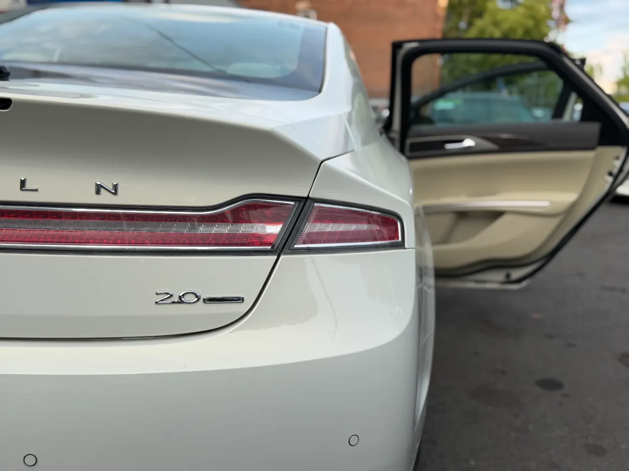 Used 2013 Lincoln MKZ FWD image 50