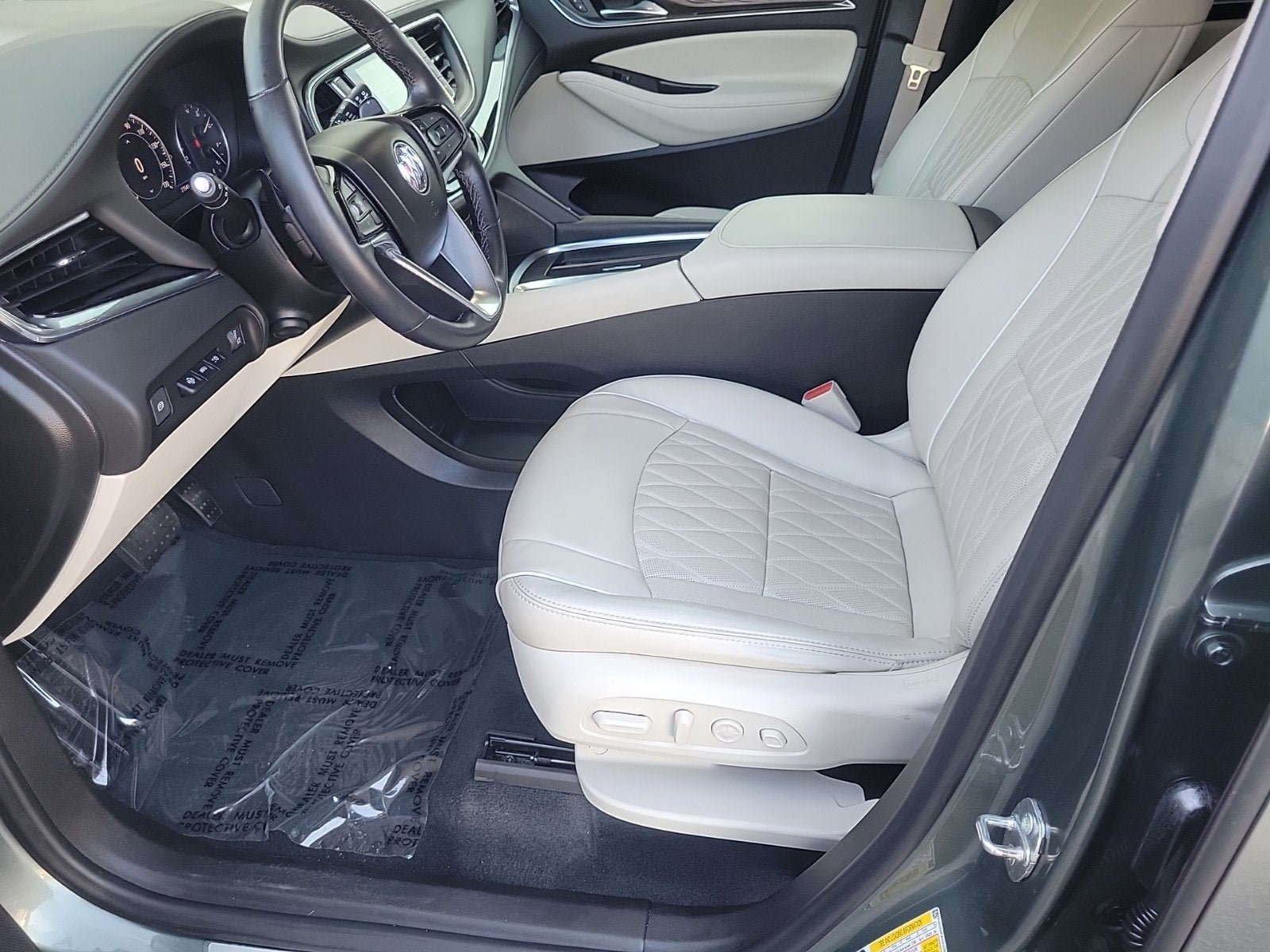 Used 2022 Buick Enclave Avenir w/ Avenir Technology Package FWD image 12