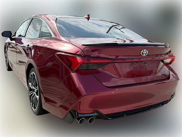 Used 2019 Toyota Avalon XSE FWD image 5