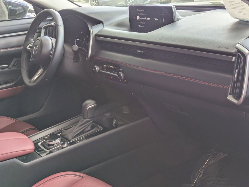Used 2025 MAZDA CX-50 AWD 2.5 Hybrid w/ Premium Pkg image 31