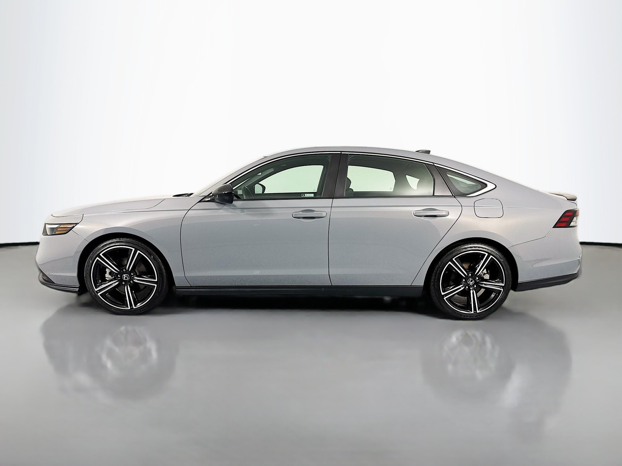 Certified 2023 Honda Accord Sport image 8