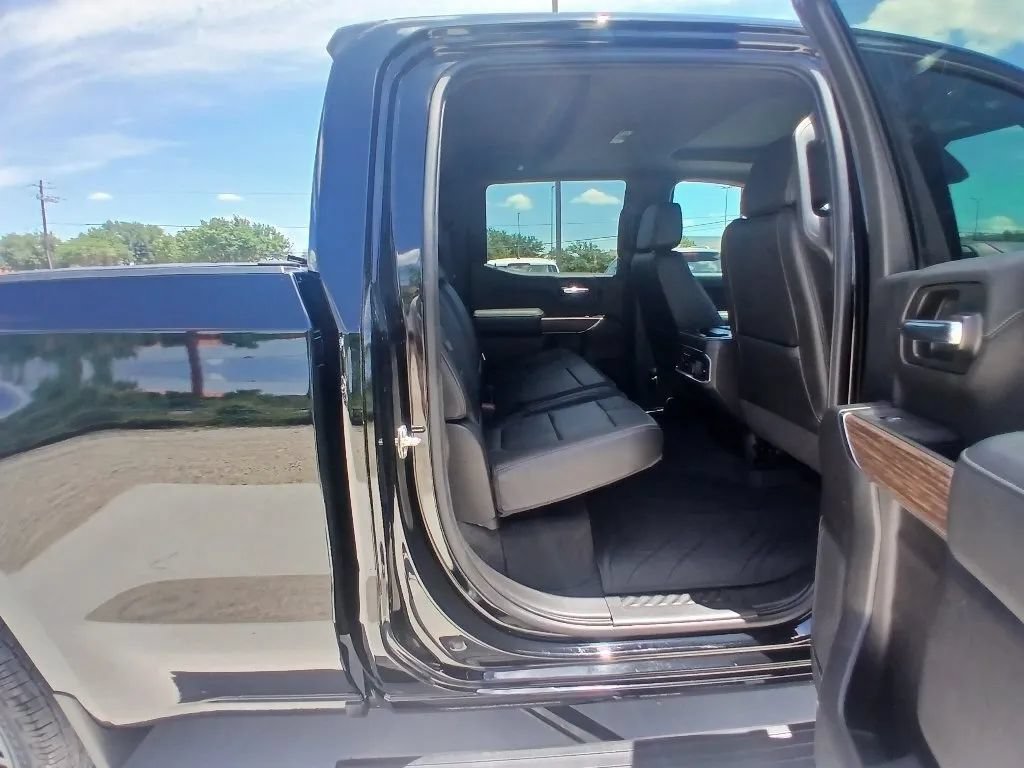 Used 2020 Chevrolet Silverado 1500 High Country w/ Technology Package AWD/4WD image 20