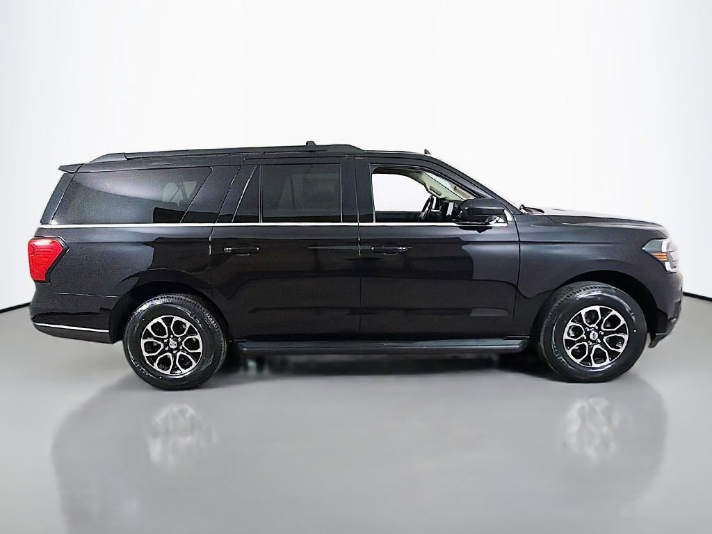 Used 2024 Ford Expedition Max XLT AWD/4WD image 15