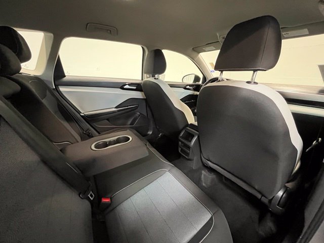 Used 2025 Volkswagen Taos S AWD/4WD image 12