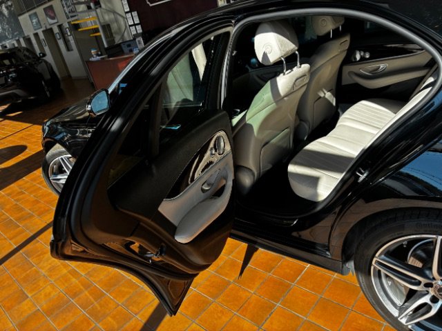 Used 2018 Mercedes-Benz E 300 w/ Premium 1 Package image 24