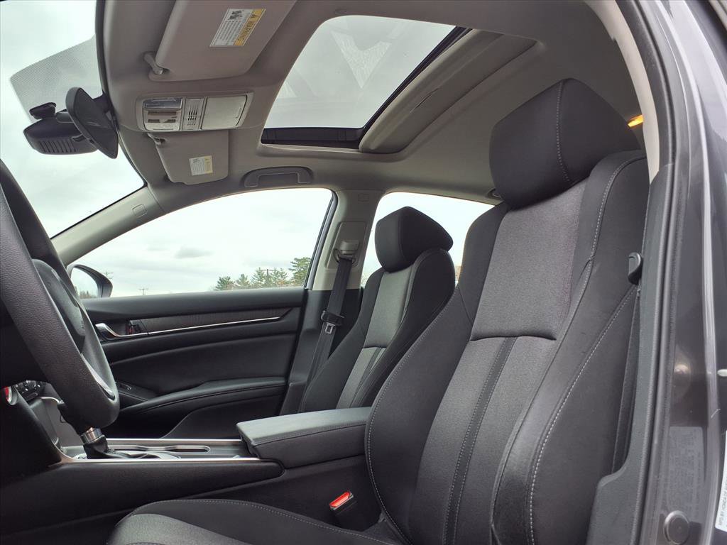 Used 2019 Honda Accord EX image 7