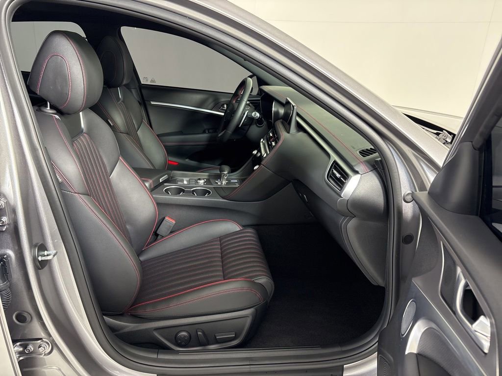 Used 2026 Genesis G70 3.3T Sport Prestige image 12