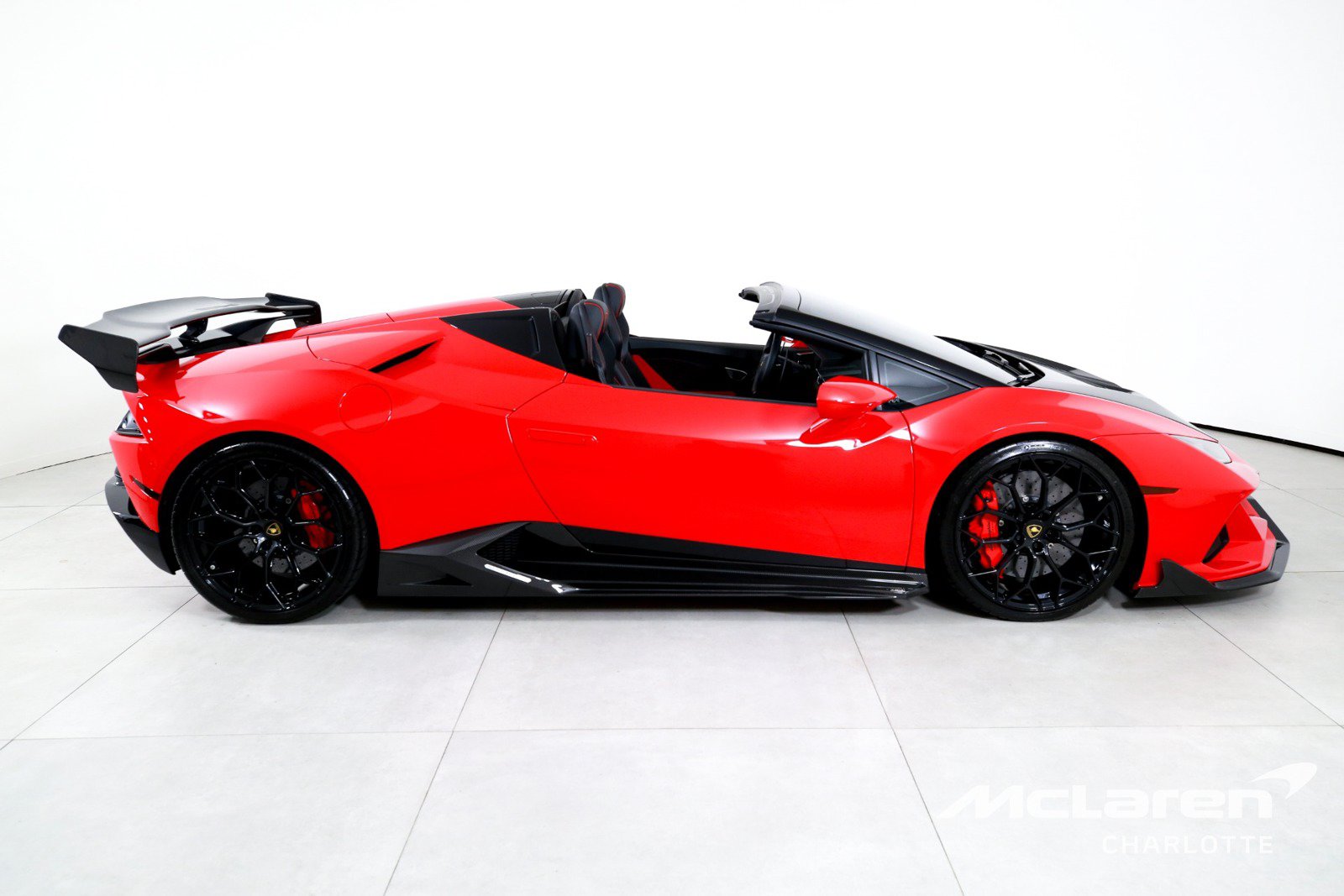 Used 2020 Lamborghini Huracan EVO AWD/4WD image 10