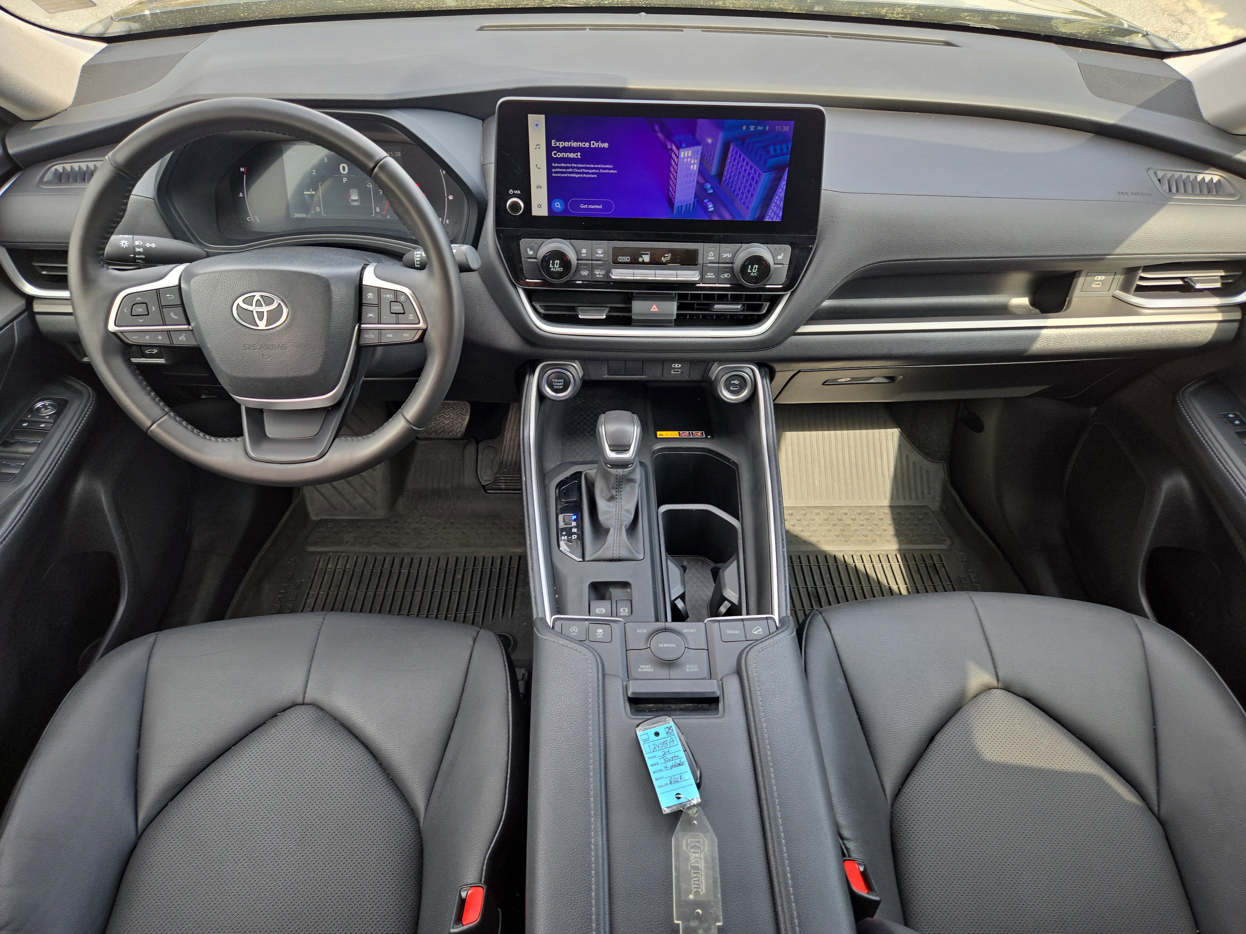 Used 2024 Toyota Grand Highlander AWD image 21