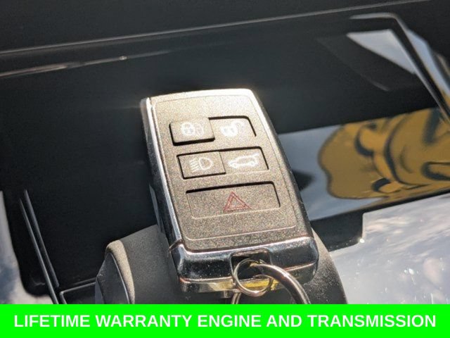 Used 2025 Land Rover Range Rover Sport SE AWD/4WD image 23
