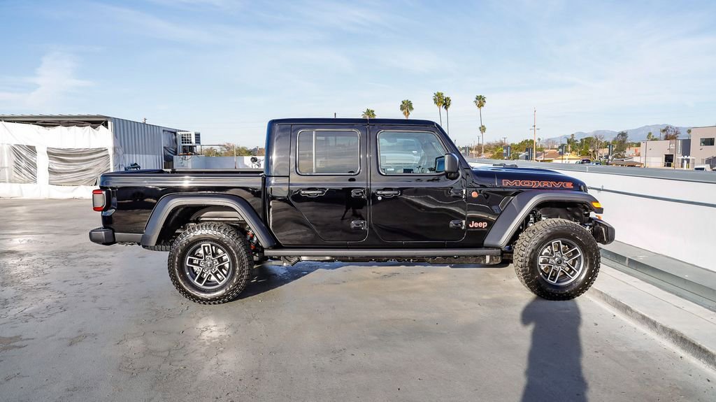 New 2026 Jeep Gladiator Mojave image 13