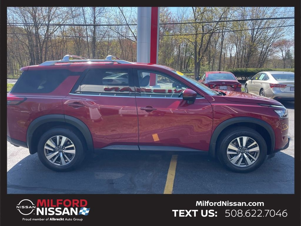 Certified 2023 Nissan Pathfinder SL AWD/4WD image 6