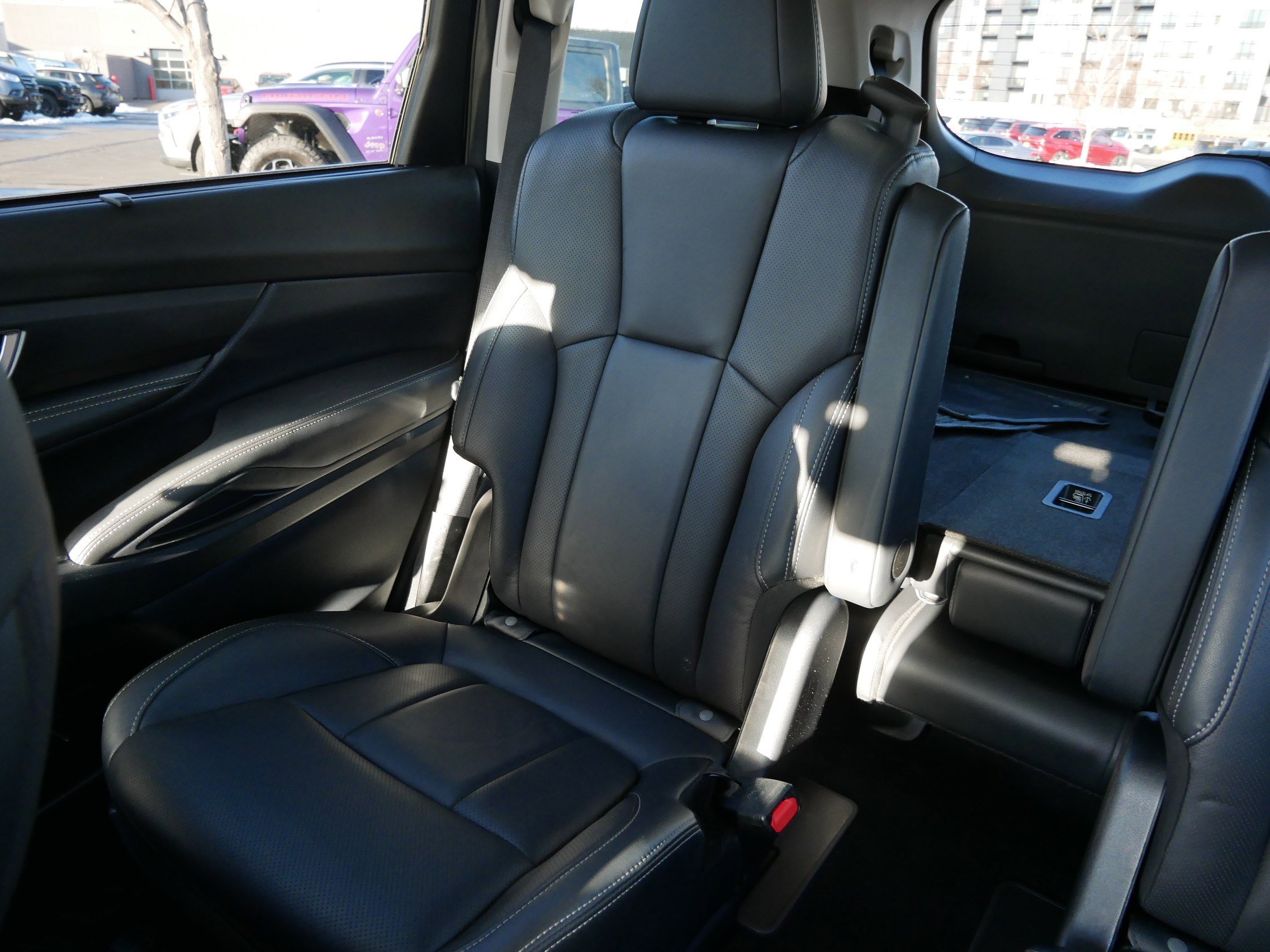 Used 2023 Subaru Ascent Limited image 12