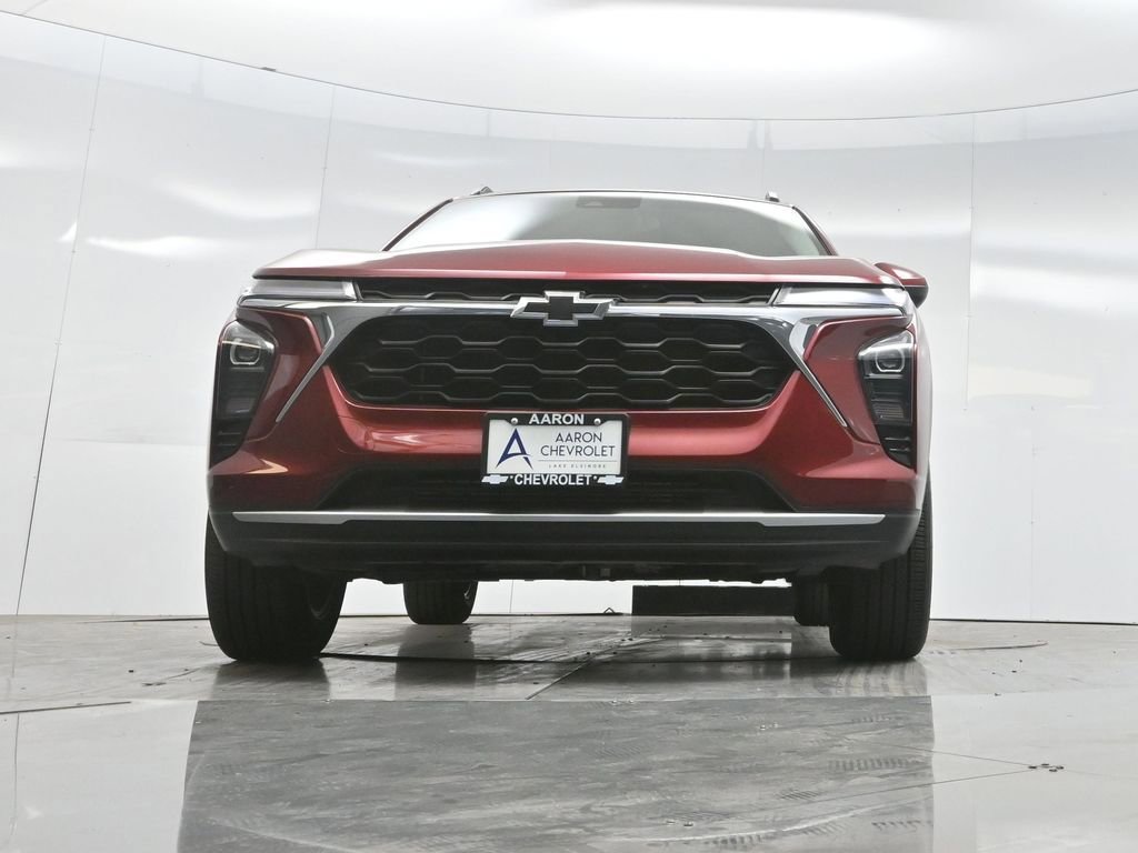 Used 2025 Chevrolet Trax LT w/ LT Convenience Package image 56