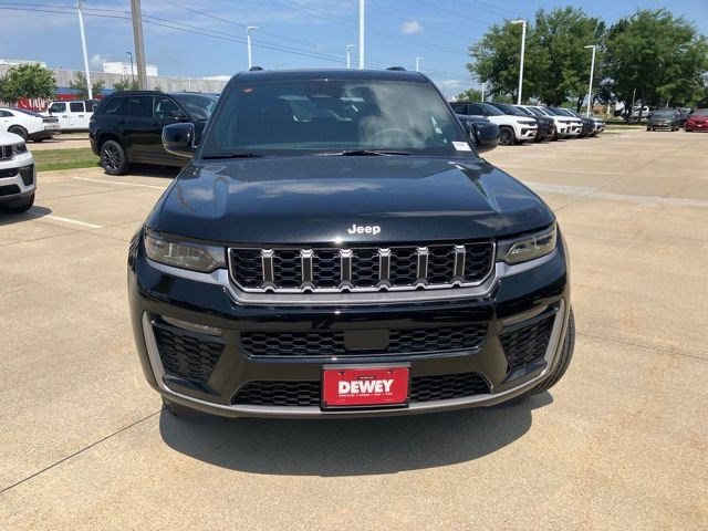 New 2026 Jeep Grand Cherokee Limited AWD/4WD image 2
