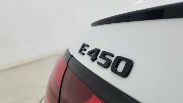 Used 2024 Mercedes-Benz E 450 4MATIC Sedan w/ Airmatic Package image 19