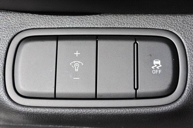 New 2026 Hyundai Venue SEL FWD image 13